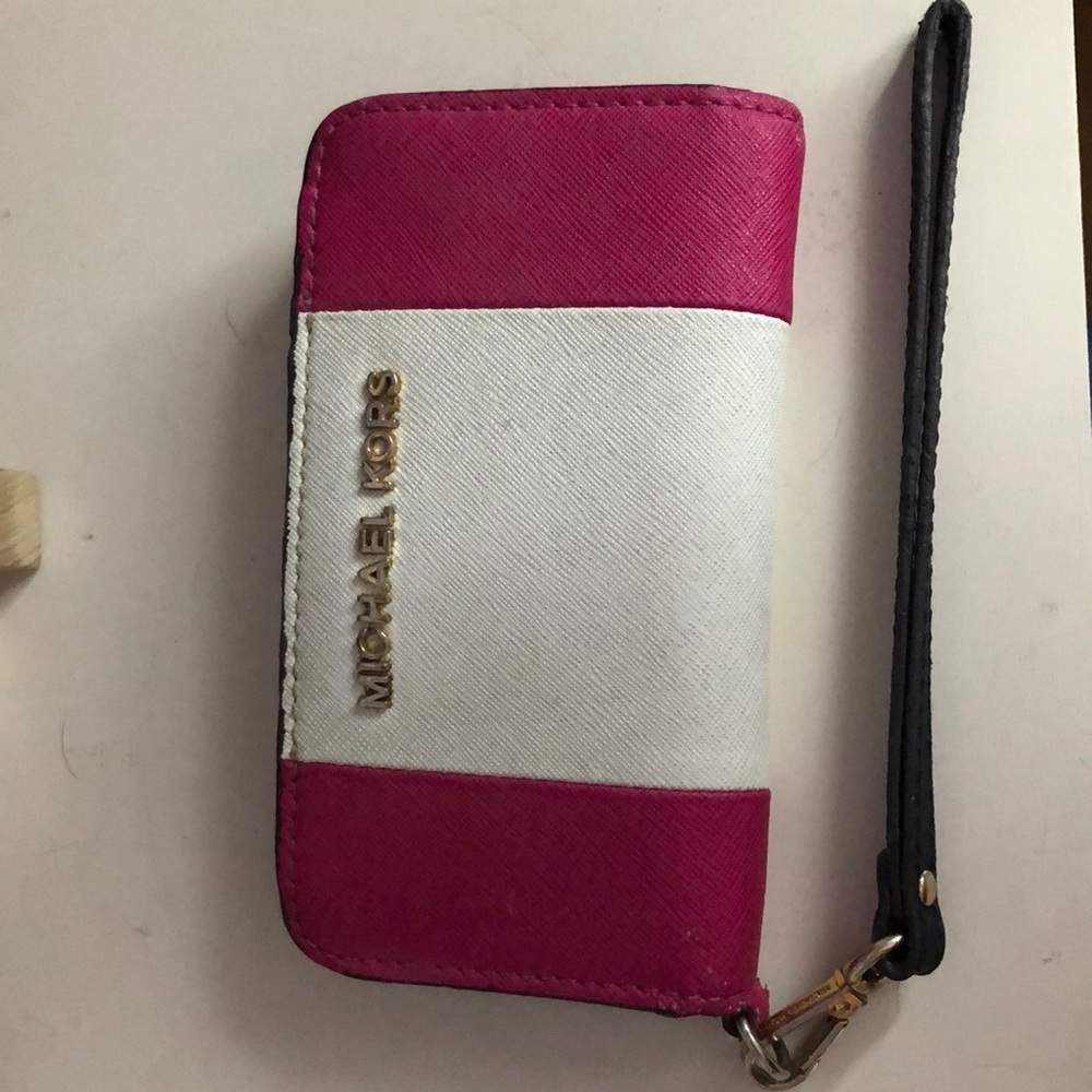 Michael Kors Wristlet
